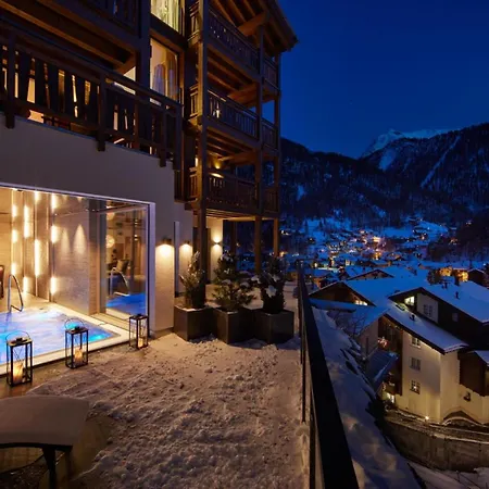 With Fascinating Views Over Apartman *